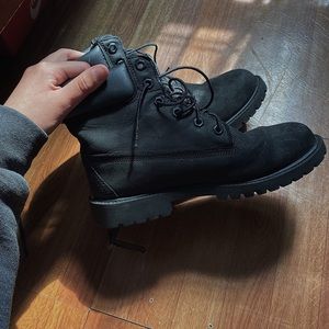 Black Timbs